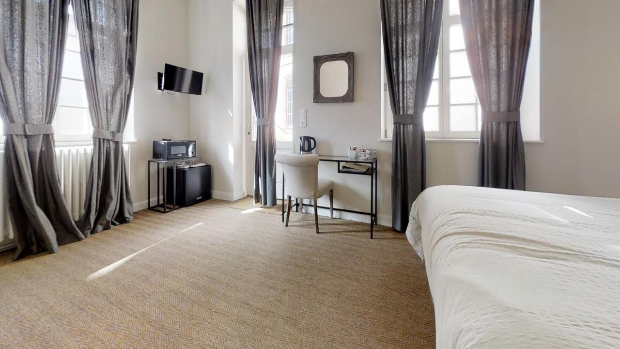 H-Bnb - Les Meubles Du 1 Bed and Breakfast Metz Esterno foto